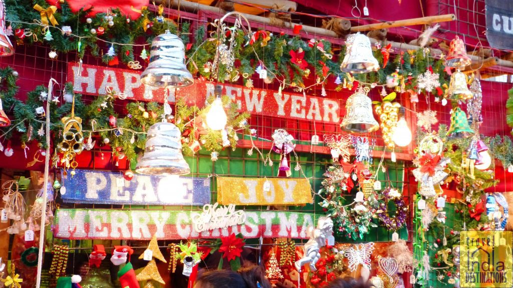 A pop-up stall in Bandra near Hill Road selling Christmas bells and decorations in Mumbai.