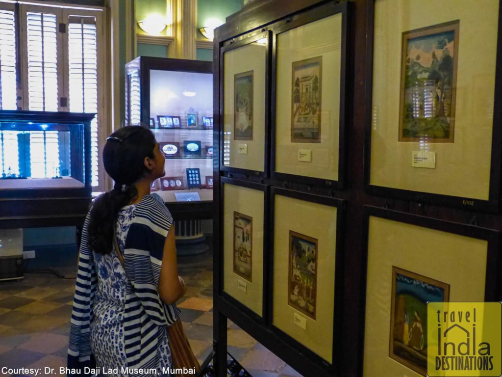 Sarah Exploring the Paintings