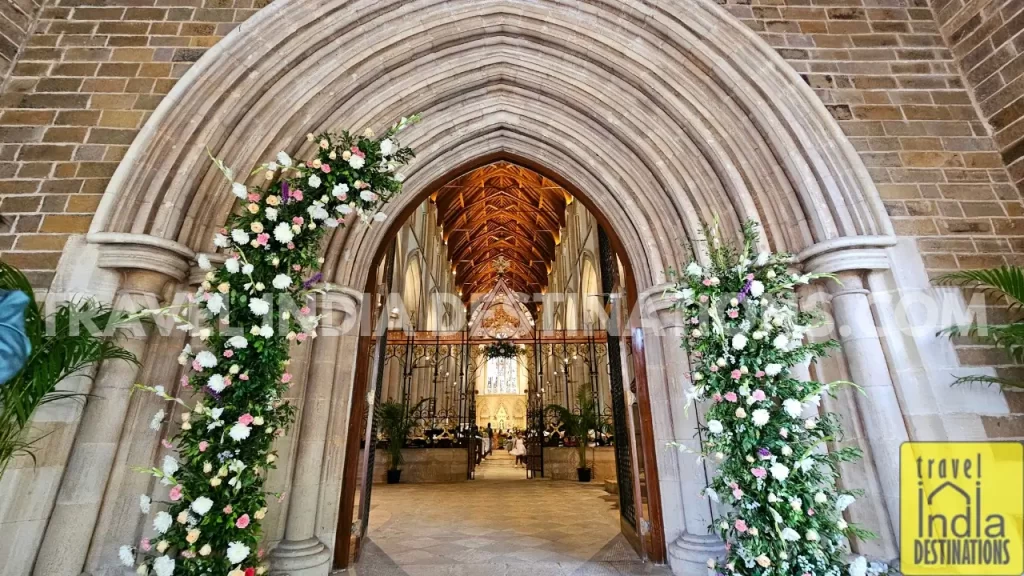the main door arch at afghan church in mumbai