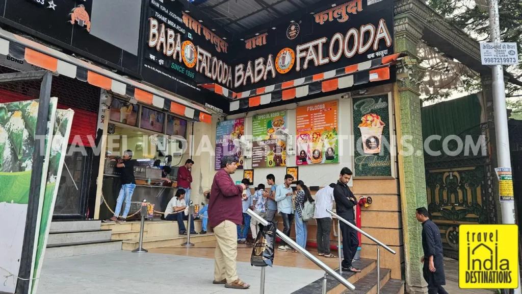 People enjoying falooda and ice creams outside Baba Falooda Jogeshwari West outlet, one of the best places for desserts during Ramadan.