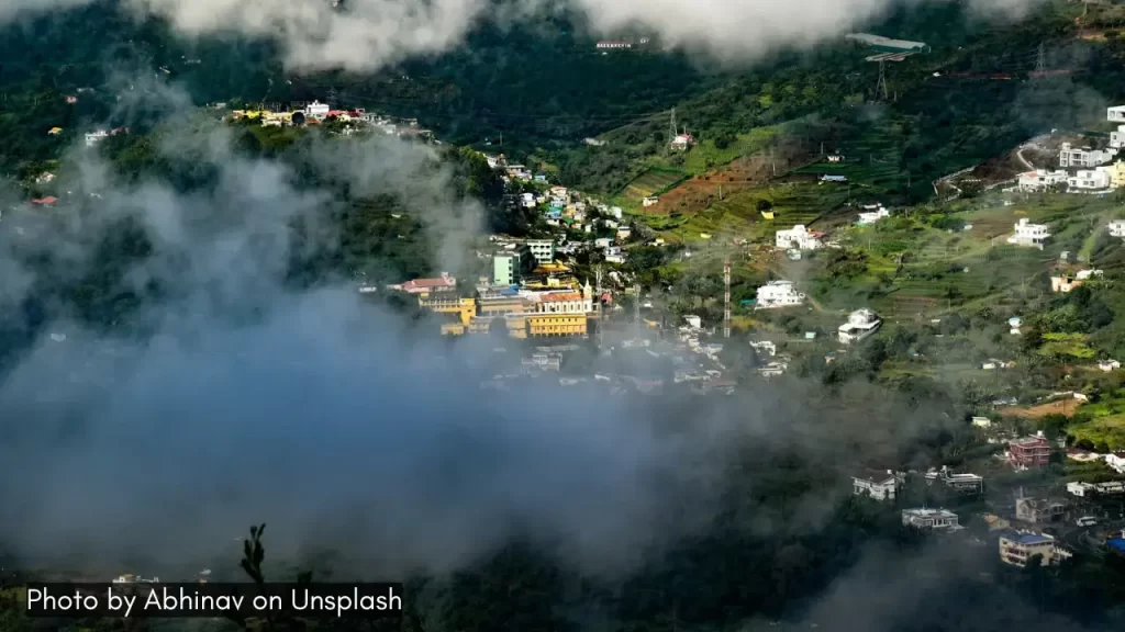 a view from coaker's walk one of Kodaikanal tourist places