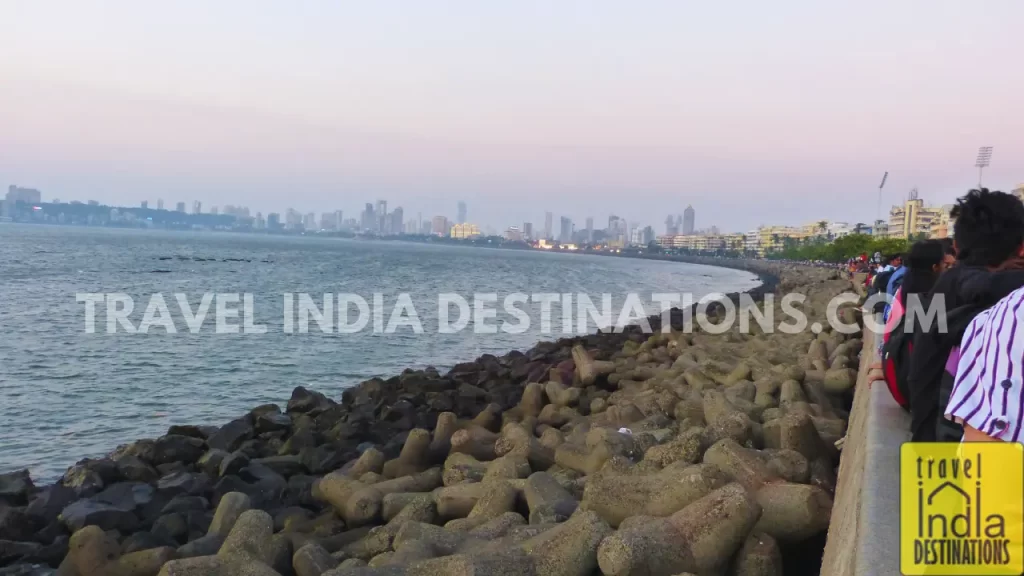 A section of Marine Drive Mumbai promenade looking northwards