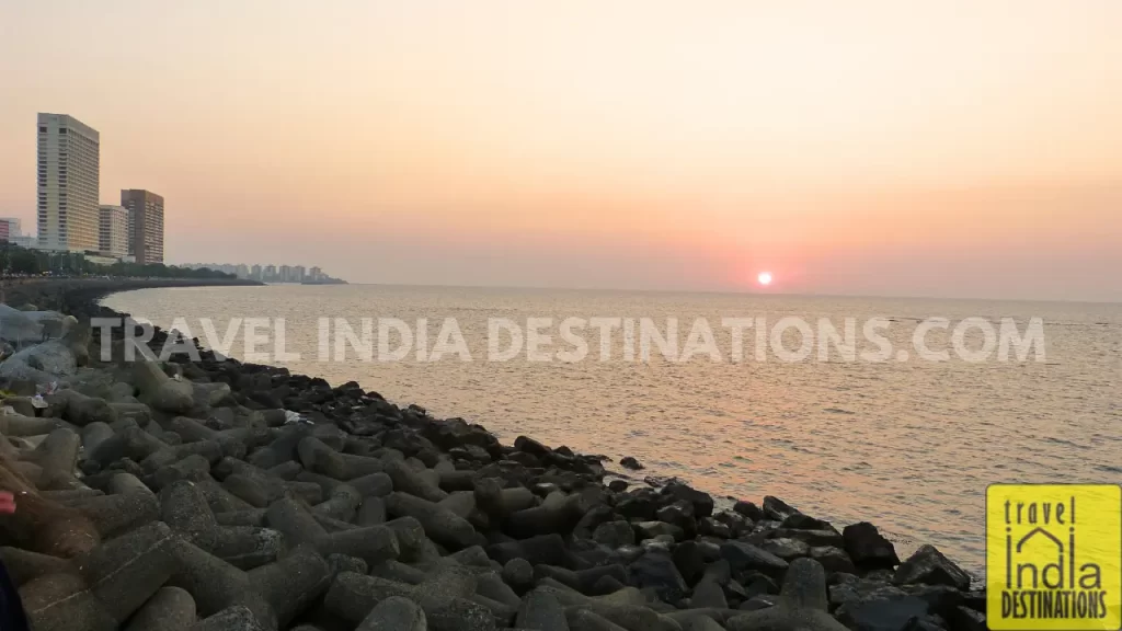 A view of sunset at Marine Drive Mumbai