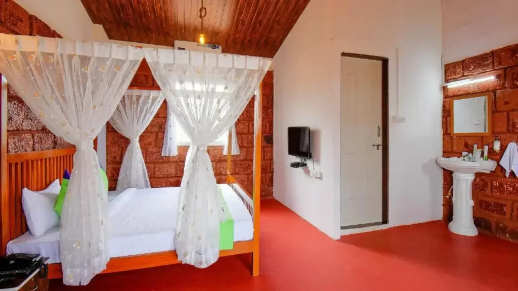 A standard room at Treebo The Appa's Resort, one of the best budget hotels in Mahabaleshwar