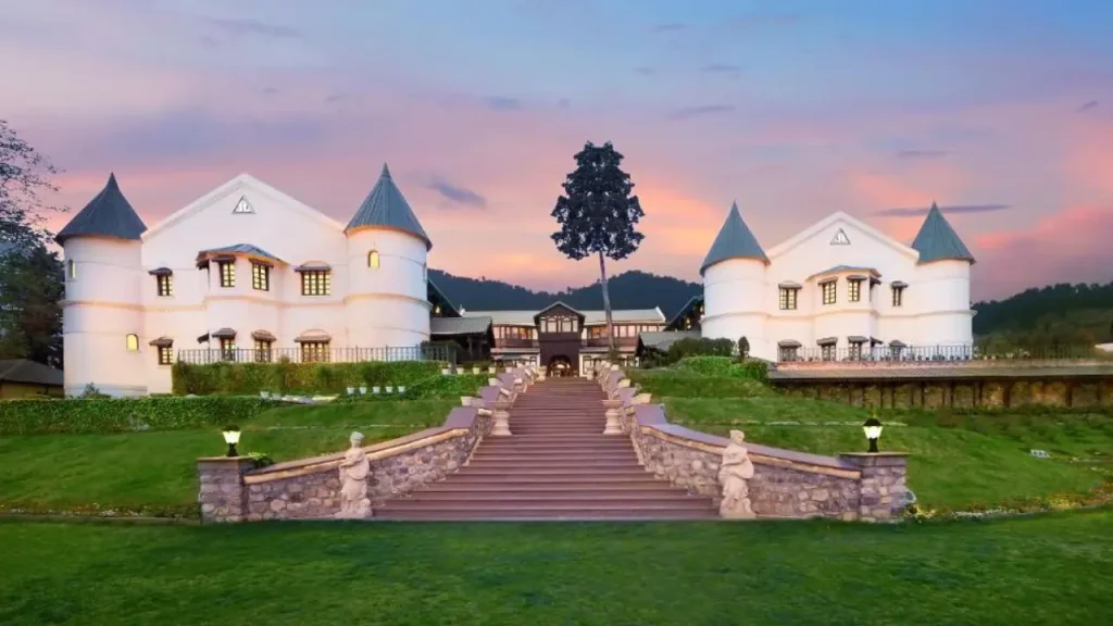 Exteriors of WelcomHotel by ITC, The Savoy in Mussoorie one of the best luxury hotels for minimoon in April in India.